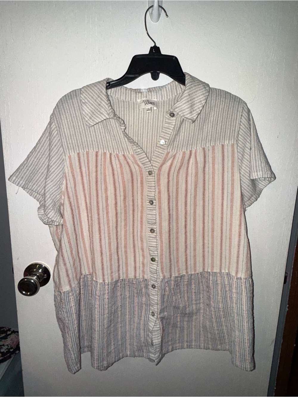 Striped Short-Sleeve Button-Down Shirt - Cream & Pink